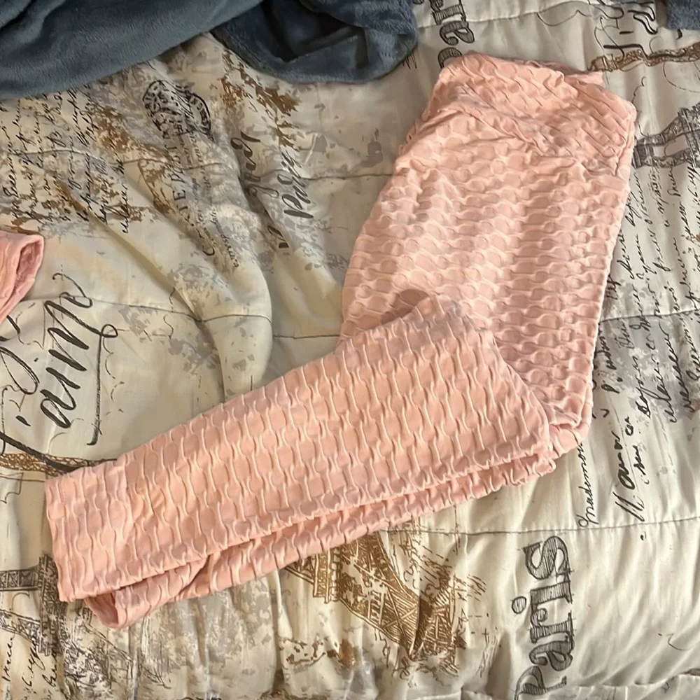Two piece pink set - Picture 3 of 3